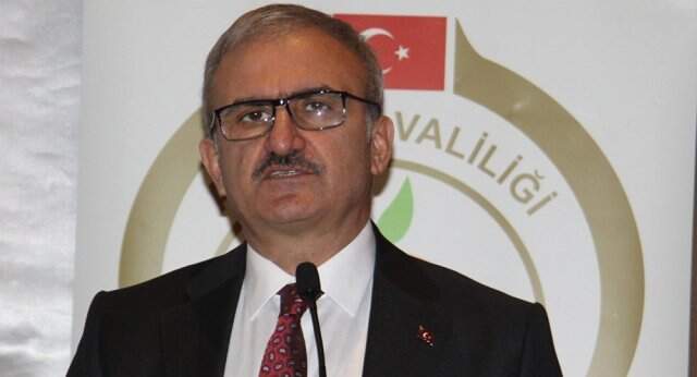 Antalya Valisi Münir Karaloğlu'ndan Dikkat Çeken Talimat: 'Trafoya Bilmem Ne Girdi' Mazereti Oluşmasın