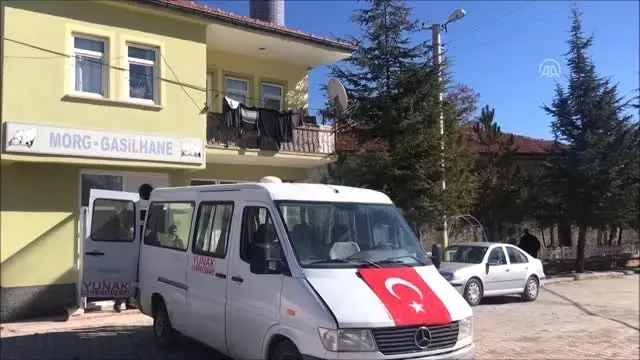 Belçika'daki Silahlı Saldırıda Hayatını Kaybeden Söğütlü'nün Cenazesi Memleketinde Toprağa Verildi Belçika'daki Silahlı Saldırıda Hayatını Kaybeden Söğütlü'nün Cenazesi Memleketinde Toprağa Verildi