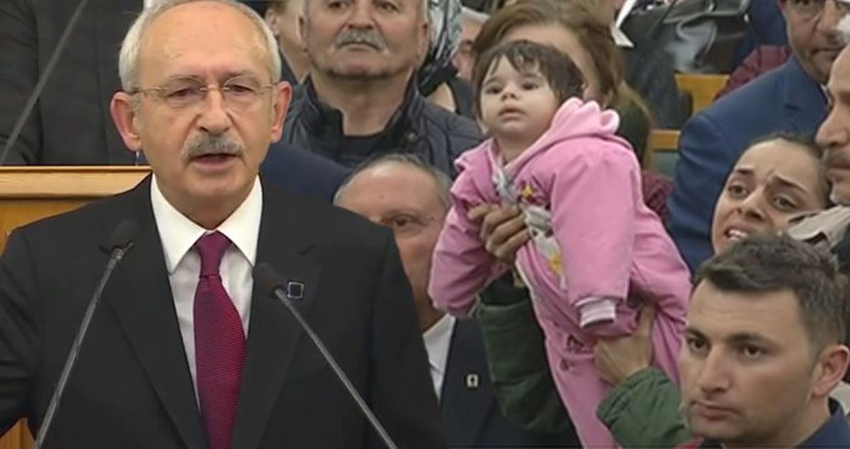 Çaresiz Anne, Kılıçdaroğlu'nun Yüzüne 'Bebeğim Ölüyor' Diye Haykırdı