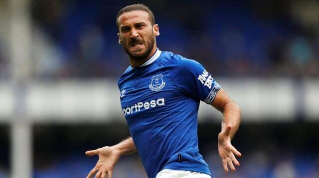 Everton Taraftarları, Cenk Tosun'un 'Gelişiyoruz' Sözü Sonrası Çılgına Döndü