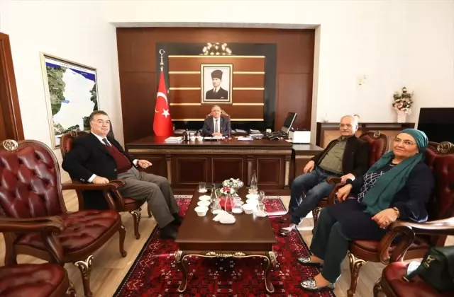 Sakarya Valisi Nayir'e Ziyaretler Sürüyor Sakarya Valisi Nayir'e Ziyaretler Sürüyor