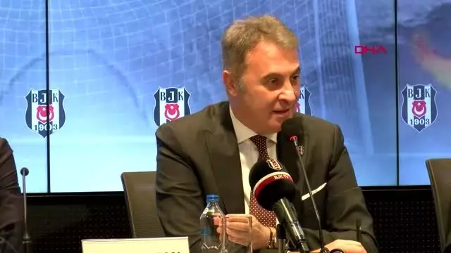 Spor Beşiktaş'ta İmza Şov Spor Beşiktaş'ta İmza Şov