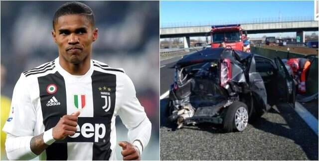 Ünlü Futbolcu, Arabayı Perte Çıkarıp Gülerek Fotoğraf Paylaştı