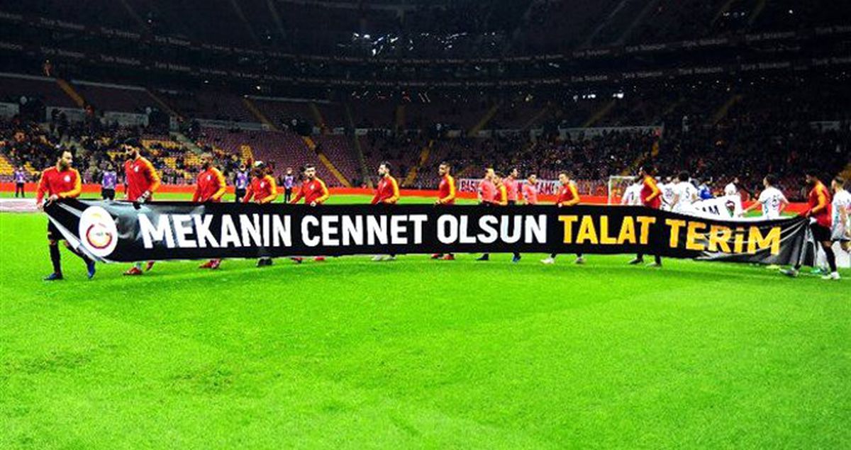Galatasaray ve Hatayspor'dan Talat Terim İçin Pankart