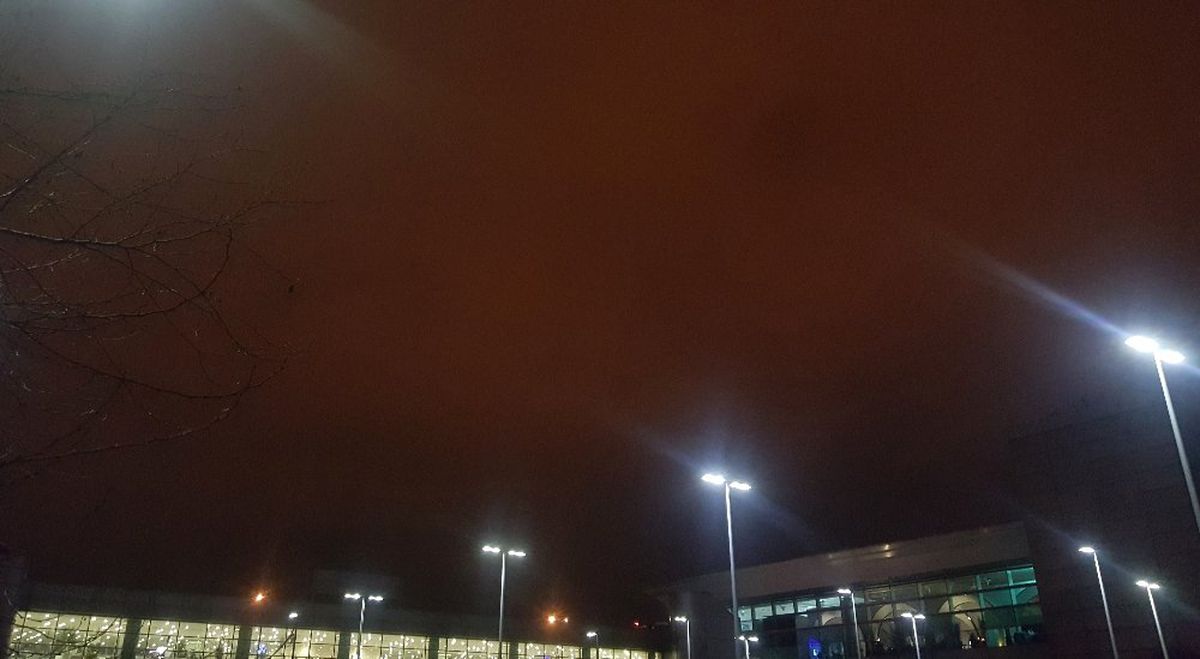 İstanbul'da Gökyüzü Kızıla Boyandı
