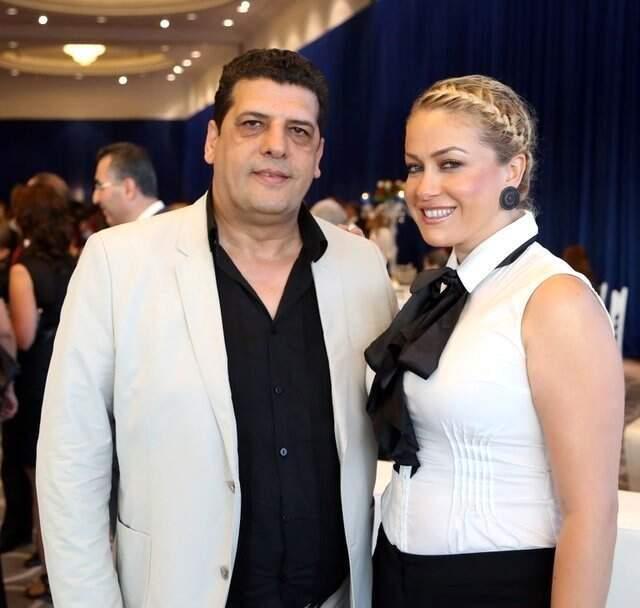 Sokak Köpeklerini Saldırısına Uğradığı Söyleyen Yeliz Yeşilmen ve Sinem Umaş Birbirine Girdi