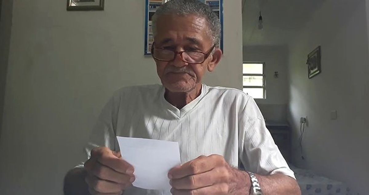 Abonelerine Teşekkür Eden 72 Yaşındaki YouTuber Birkaç Günde 2,5 Milyon Abone Kazandı