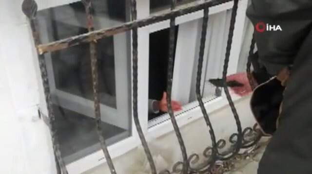 Dehşete Düşüren Olay! 18 Yaşındaki Kız, Ağabeyi Tarafından Bodrum Katına Zincirlendi