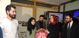 Fatma Betül Sayan Kaya: Güçlü Türkiye'yi Güçlü Gençlerimizle Birlikte İnşa Etmek İstiyoruz' Fatma Betül Sayan Kaya: Güçlü Türkiye'yi Güçlü Gençlerimizle Birlikte İnşa Etmek İstiyoruz'