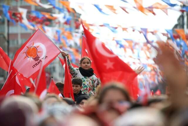 Erdoğan, İlk Mitinginde Bazı Partililere Sert Çıktı: Provoke Etmeyin