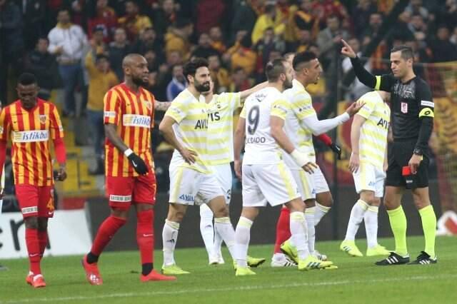 Fenerbahçe, Kayserispor'a Deplasmanda 1-0 Mağlup Oldu