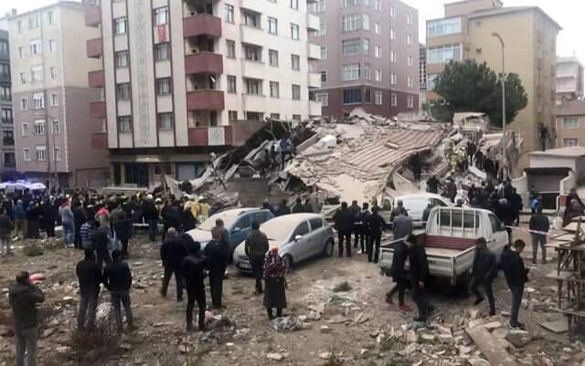 Kartal'da 44 Saat Sonra Gelen Mucize! Ekipler, Sesin Geldiği Noktaya Odaklandı