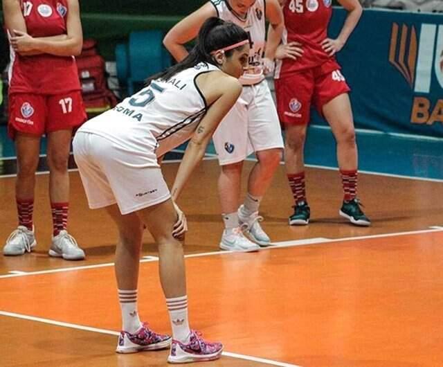 Ünlü Basketbolcudan Çok Konuşulacak Açıklama: Politikaya Girsem 2 Milyon İnsan Bana Oy Verir