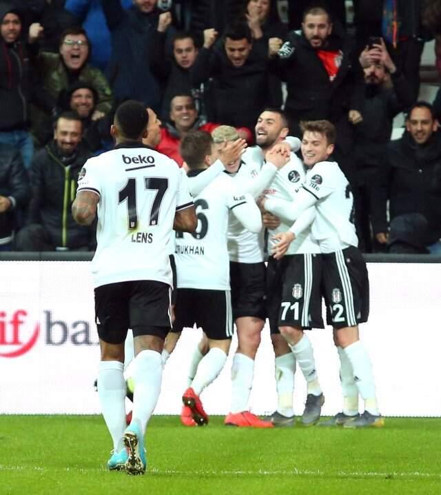 Beşiktaş, Bursaspor'u Burak Yılmaz'ın Golleriyle 2-0 Mağlup Etti