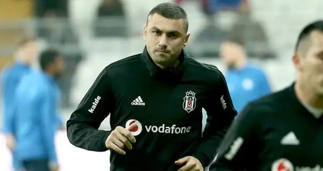 Beşiktaşlı Taraftarlar, Burak Yılmaz ile Barıştı! Beşiktaşlı Taraftarlar, Burak Yılmaz ile Barıştı!