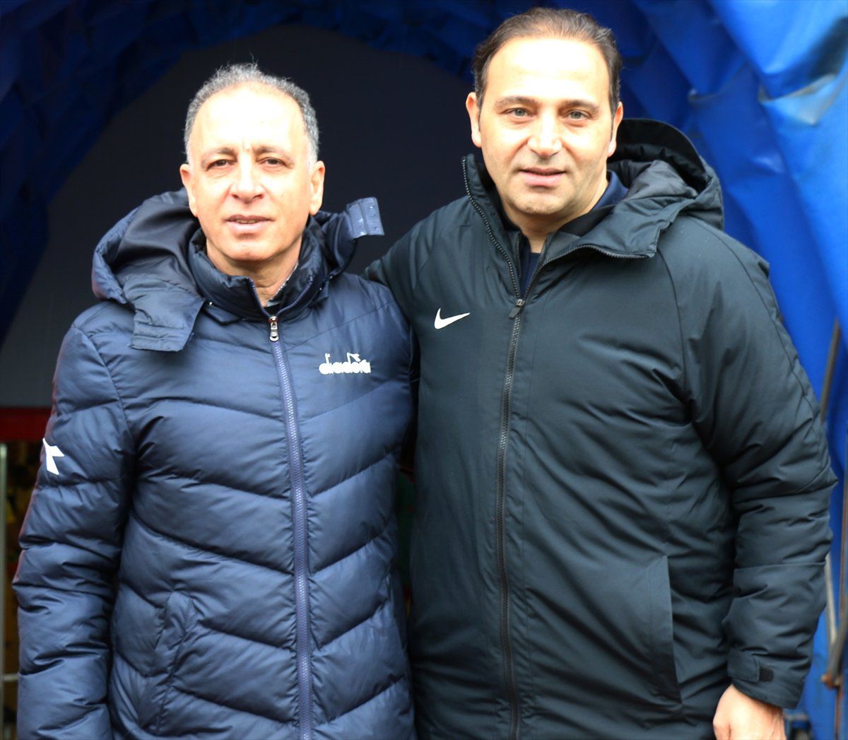 Eskişehirspor Teknik Direktörü Fuat Çapa'dan Karabükspor Maçında Büyük Centilmenlik Örneği