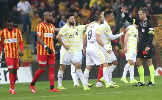Kayserispor-Fenerbahçe Maçının Hakemi Alper Ulusoy dört Hafta Dinlendirilecek