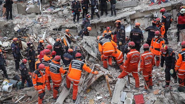 Son Dakika! Kartal'da Çöken Binada Hayatını Kaybedenlerin Sayısı 21'e Yükseldi