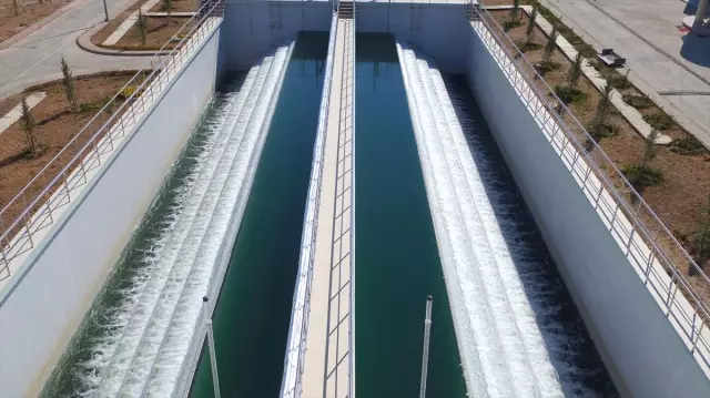 Toroslar'ın Memba Suyu Evlerden Akıyor Toroslar'ın Memba Suyu Evlerden Akıyor