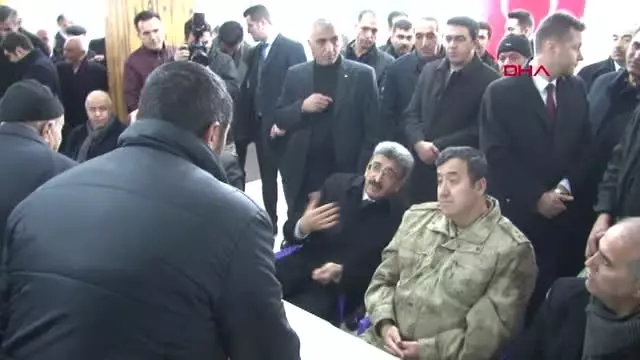 Van Vali Bilmez Devlet Mecbur Kalmasaydı Belediyelere Kayyum Atamazdı