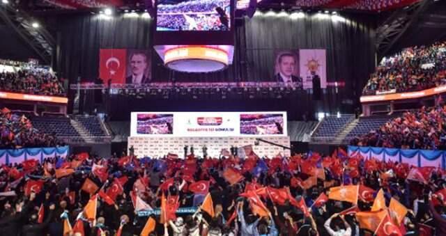 Cumhurbaşkanı Erdoğan, AK Partinin Seçmenlere Dağıtacağı Ürünü Bizzat Tanıttı