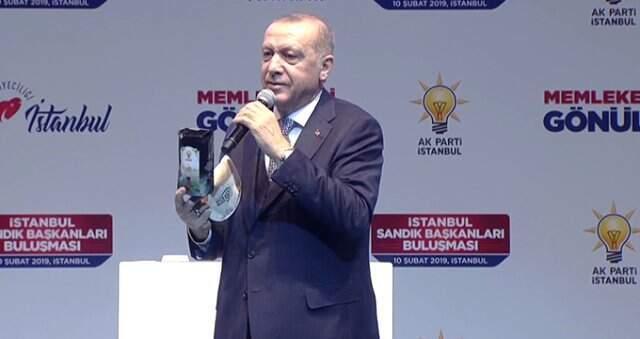 Cumhurbaşkanı Erdoğan, AK Partinin Seçmenlere Dağıtacağı Ürünü Bizzat Tanıttı