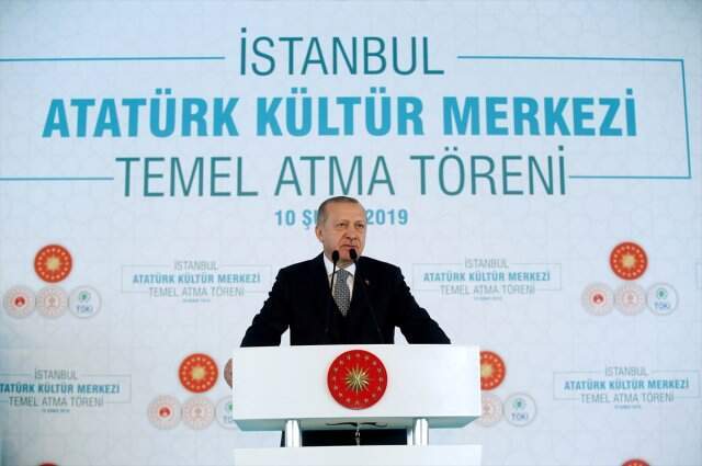 Erdoğan'dan Çifte Müjde: Kitapta KDV Sıfırlanacak ve Rami Kışlası Kütüphane Olacak