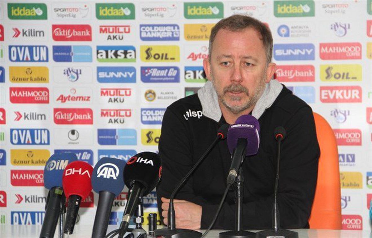 Sergen Yalçın, Beşiktaş İddialarına Son Noktayı Koydu