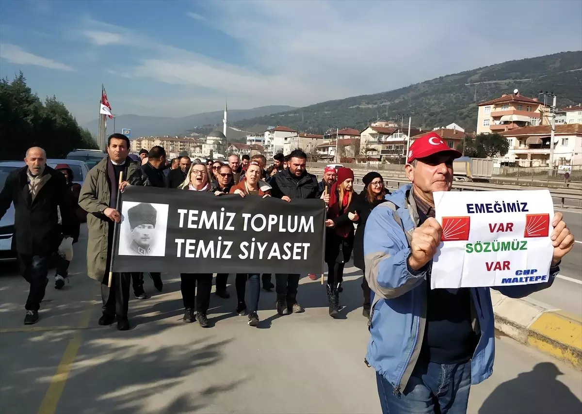 Bir Grup CHP'linin Ankara'ya Yürüyüşü
