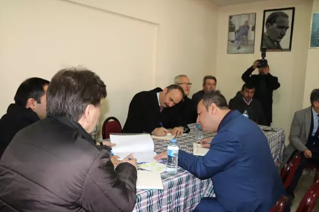 Ceviz Ormanları Köylüye Gelir Getirmeye Devam Ediyor
