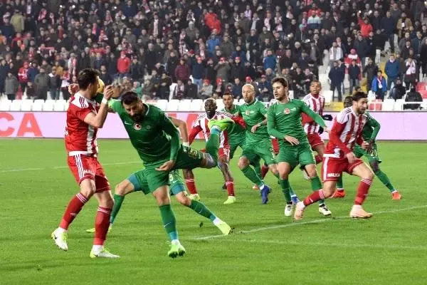 Demir Grup Sivasspor - Akhisarspor: 2-1 Demir Grup Sivasspor - Akhisarspor: 2-1