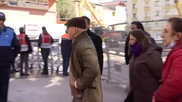 Kartal Belediye Başkanı Altınok Öz Enkaz Alanını Gezdi - İstanbul Kartal Belediye Başkanı Altınok Öz Enkaz Alanını Gezdi - İstanbul
