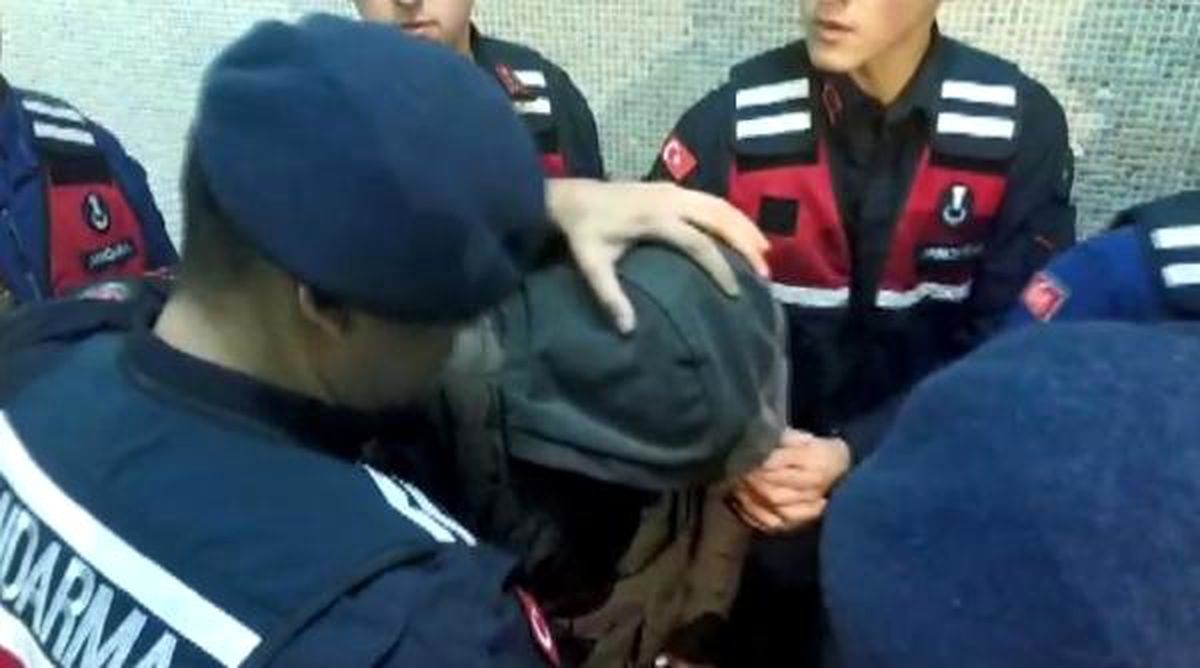 Öldürdüğü Kadını Testereyle Parçalayıp, Sobada Yakmış