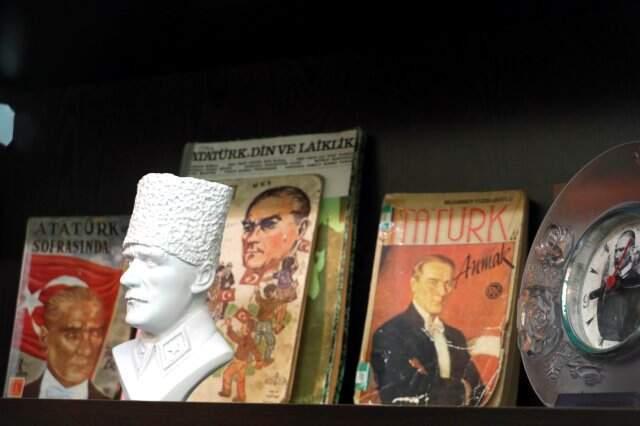 Suikaste Kurban Giden Rusya'nın Ankara Büyükelçisi Karlov'un, Atatürk Hayranı Olduğu Ortaya Çıktı