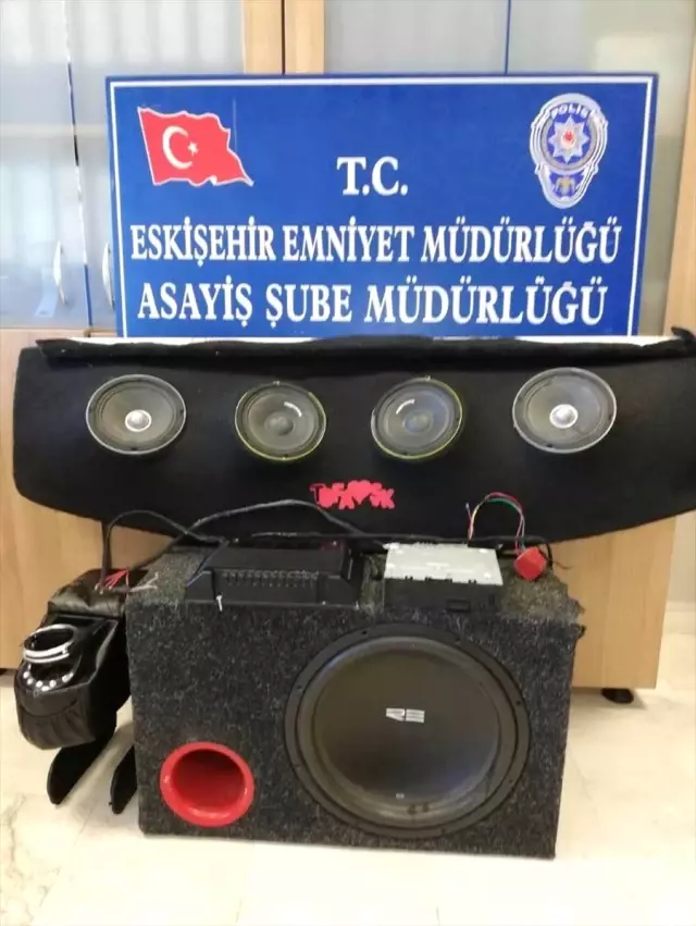 Eskişehir'de Otomobilden Hırsızlık İddiası