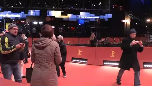 Kız Kardeşler Filminin Dünya Prömiyeri Yapıldı Kız Kardeşler Filminin Dünya Prömiyeri Yapıldı