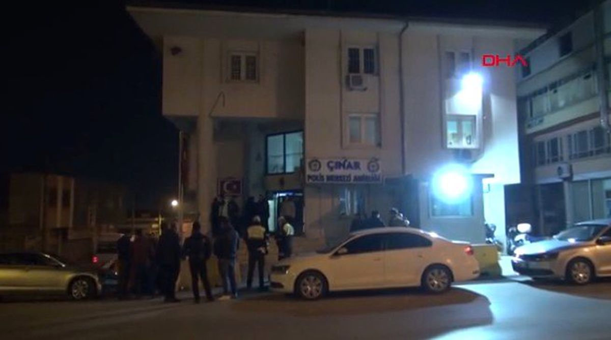 Polis, Çalıştığı Merkezin Tuvaletinde İntihar Etti