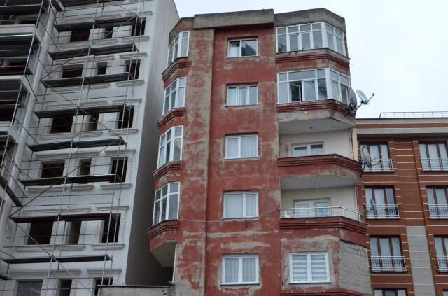 Bağcılar'daki 9 Katlı Binayı Görenler Hayrete Düştü