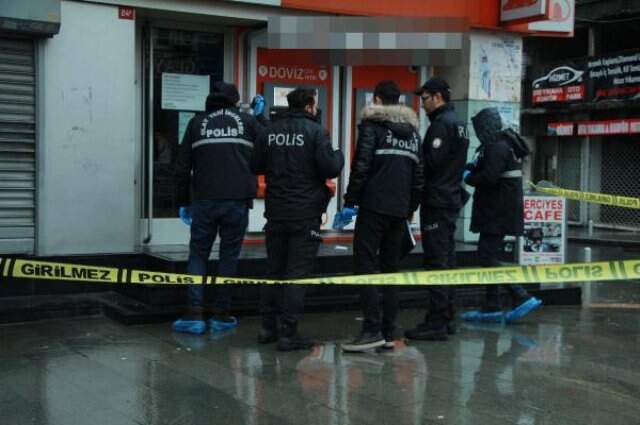 Borcunu Ödeyemeyen Müşteri, Yaylım Ateşine Tuttuğu Bankanın Müdürünü Vurdu