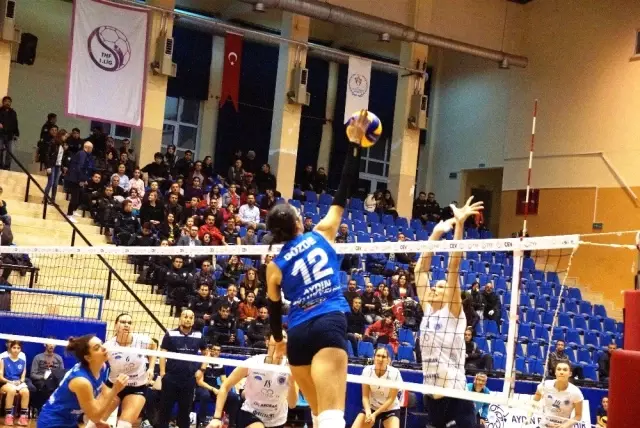 Cev Challenge Kupası: Aydın Büyükşehir Belediyespor: 3 - Ao Thiras: 0
