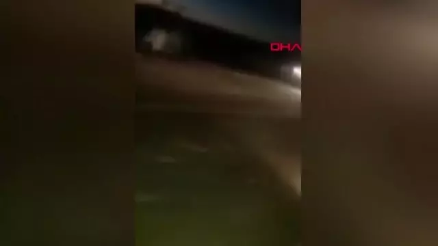 Dha Dış - İran'da Devrim Muhafızlarını Taşıyan Otobüse Canlı Bomba Saldırısı 20 Ölü Dha Dış - İran'da Devrim Muhafızlarını Taşıyan Otobüse Canlı Bomba Saldırısı 20 Ölü