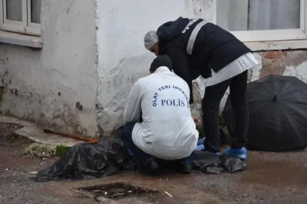 Ekmek Almaya Gitti, Ölü Bulundu