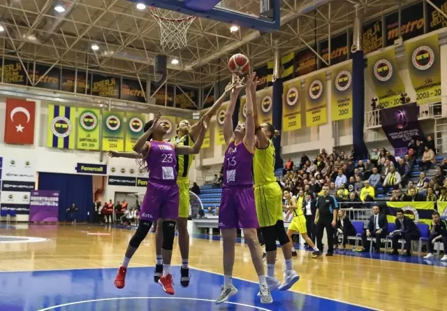 Fıba Kadınlar Avrupa Ligi: Fenerbahçe: 61 - Ttt Riga: 62 Fıba Kadınlar Avrupa Ligi: Fenerbahçe: 61 - Ttt Riga: 62