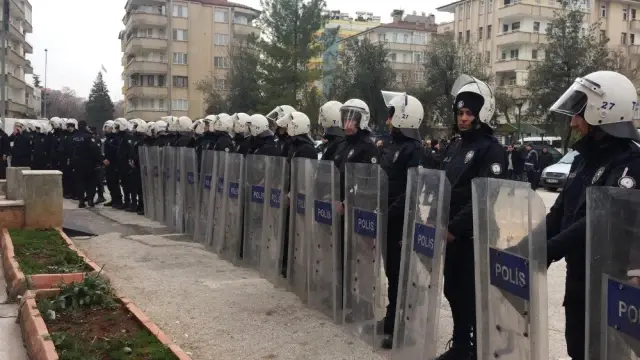 Hdp'lilerin Yürüyüşüne İzin Verilmedi Hdp'lilerin Yürüyüşüne İzin Verilmedi
