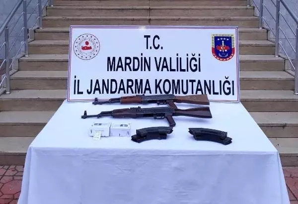 Suriye Sınırında Menfezde Saklanmış Tüfekler Ele Geçirildi