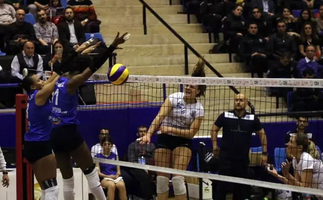 Voleybol: Kadınlar Cev Challenge Kupası