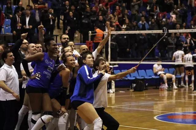 Voleybol: Kadınlar Cev Challenge Kupası