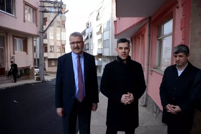 Belediye Asfalt Çalışmalarını Sürdürüyor Belediye Asfalt Çalışmalarını Sürdürüyor