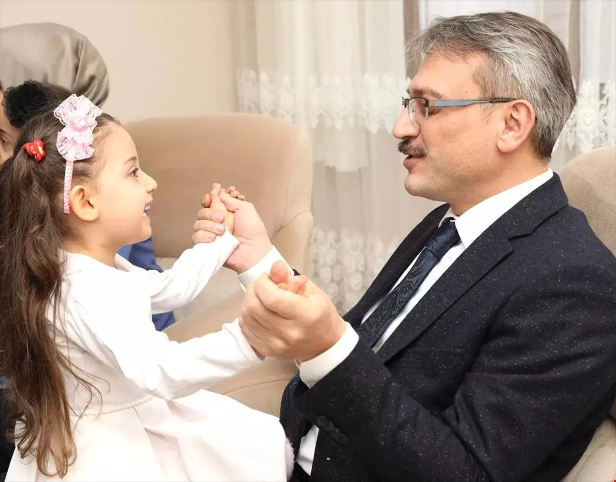 Bingöl Valisi Ekinci'den Şehit Ailelerine Ziyaret