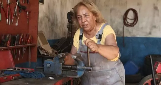 Canlı Yayında Dilber Ay'dan Tokat İtirafı! Canlı Yayında Dilber Ay'dan Tokat İtirafı!